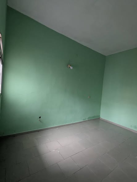 Chambres douche cuisine à louer - Logpom, Douala