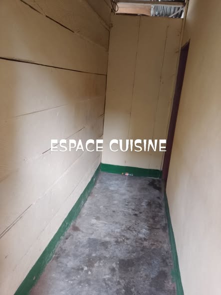 Chambre semi-moderne 3 pièces - Ngousso, Yaoundé