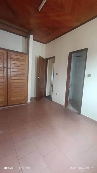 Appartement 3 chambres à louer à Kotto
