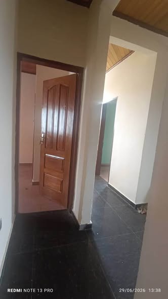 Appartement 3 chambres à louer à Kotto