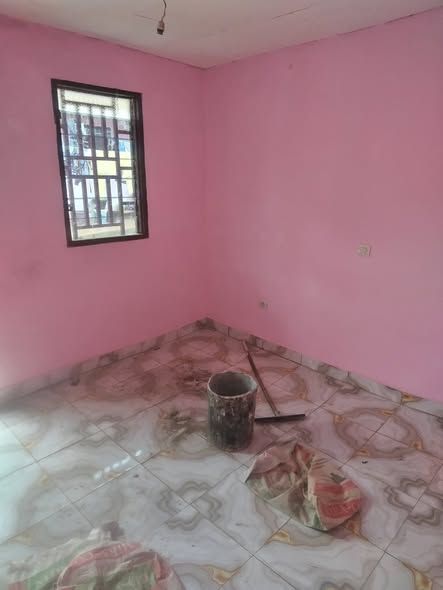 Chambre simple à louer à Ngousso