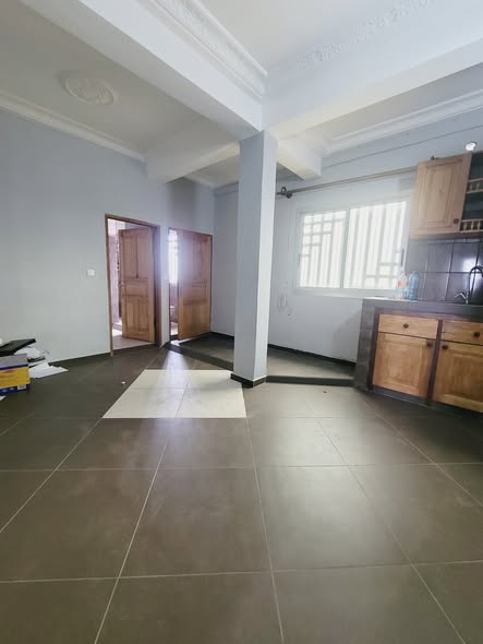 Studio moderne à Makepe Chefferie