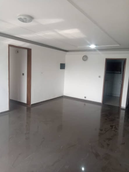 Appartement à louer à Akwa